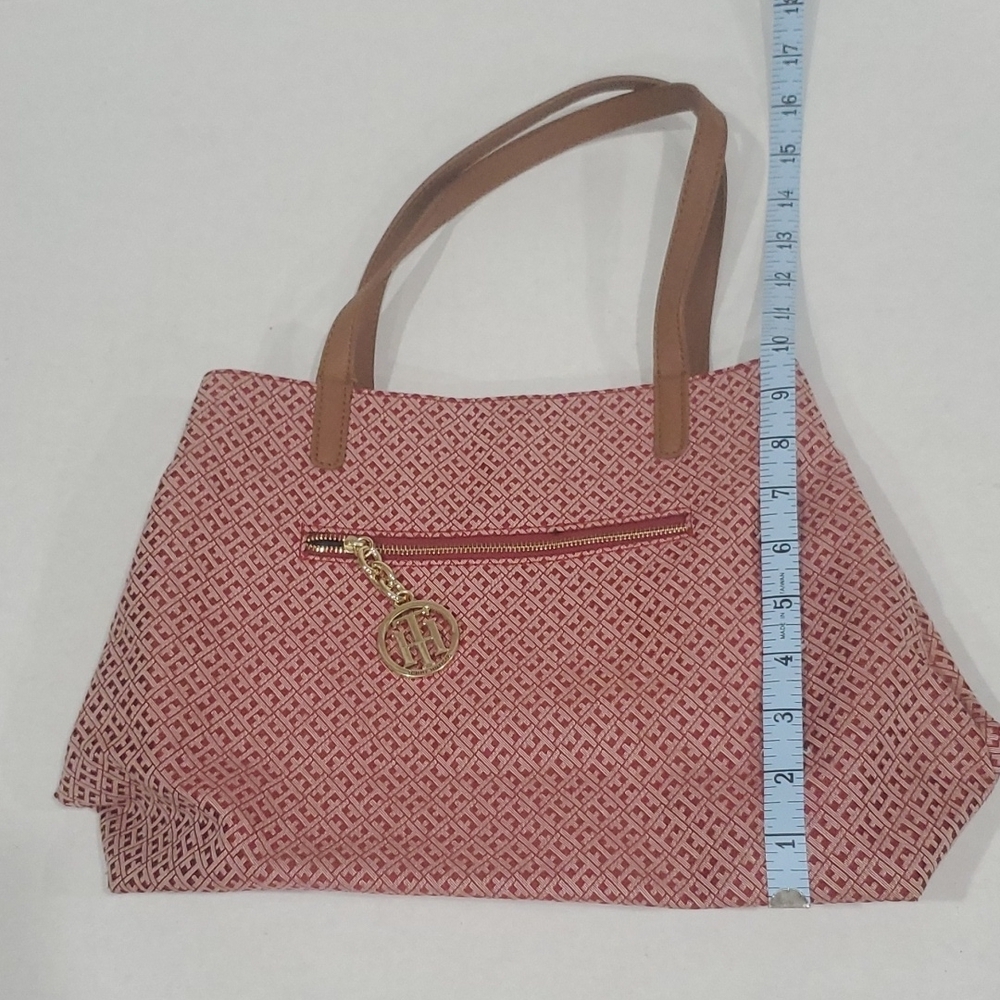 TOMMY HILFIGER PURSE - Picture 2 of 7